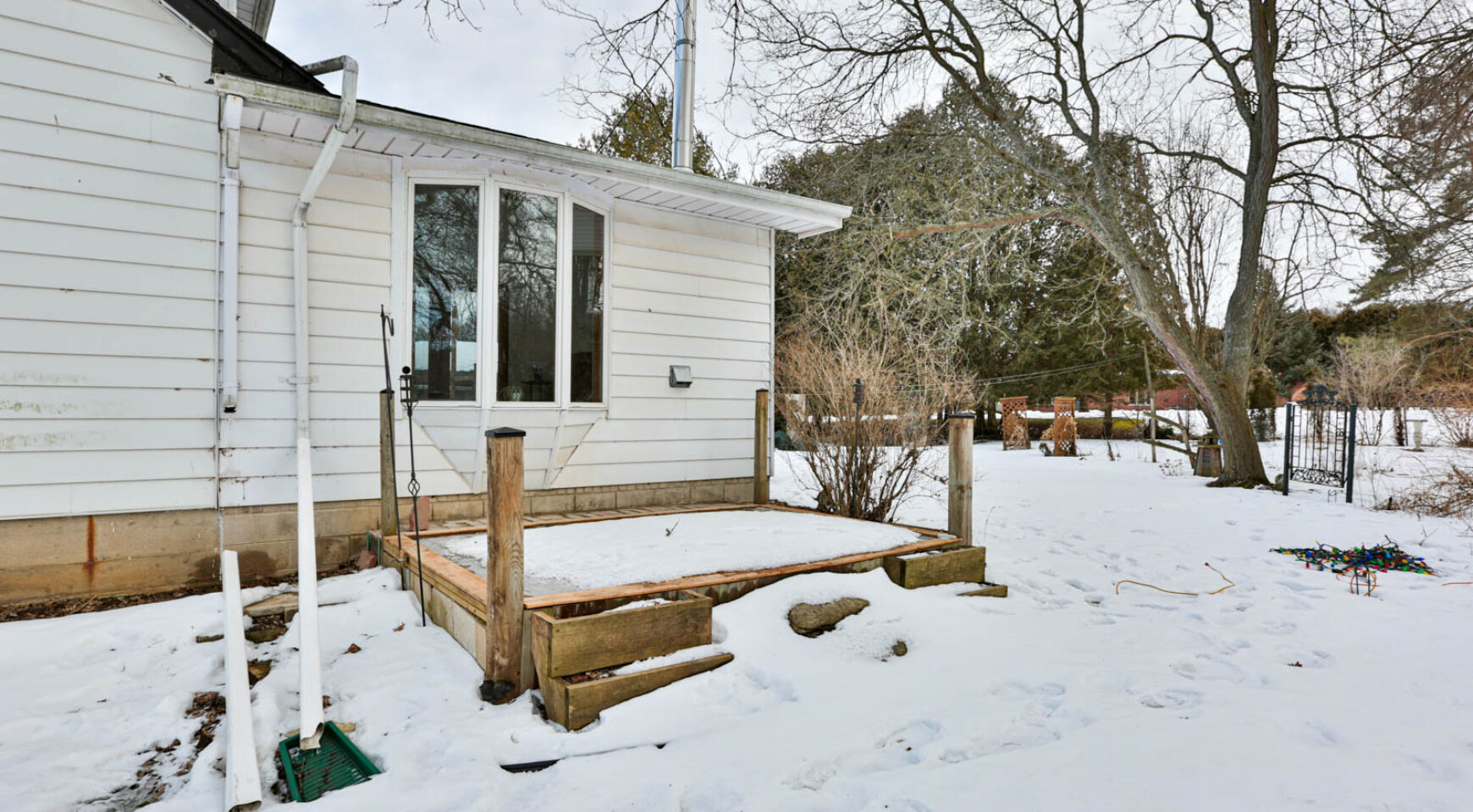 110 Oakhill Dr., Brantford, ON. Nadene Aasla