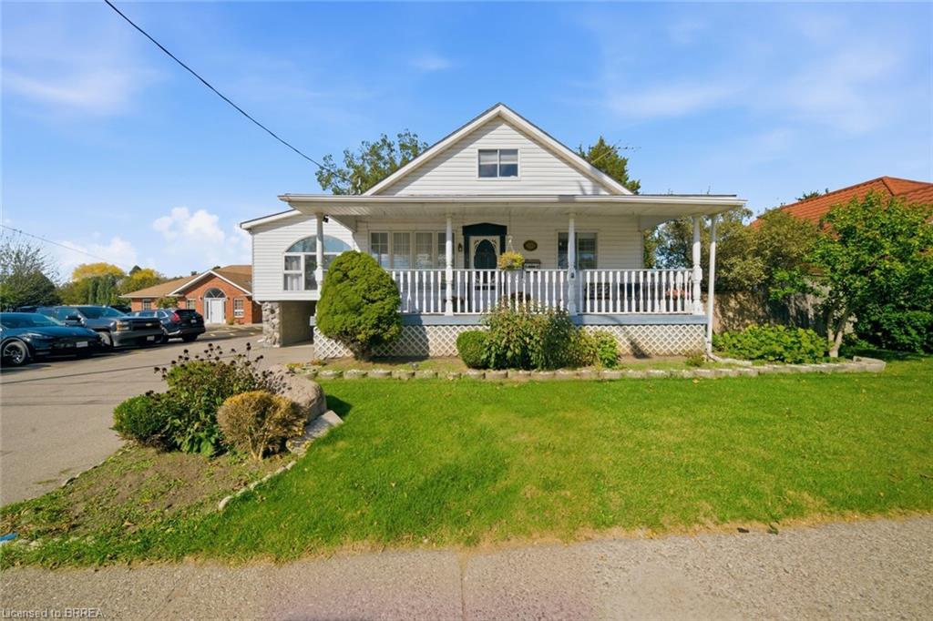 Multi-Level Home with In-Law Potential on a Deep Lot | 986 Colborne St, Brantford